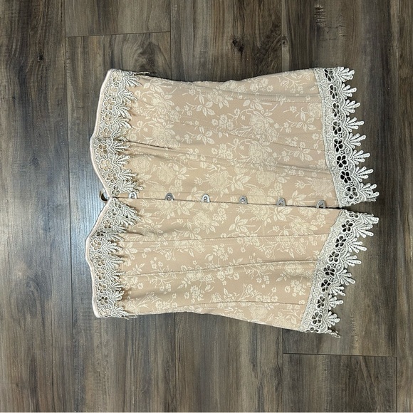 Beige Floral Embroidered Beaded Lace Corset - Picture 2 of 7